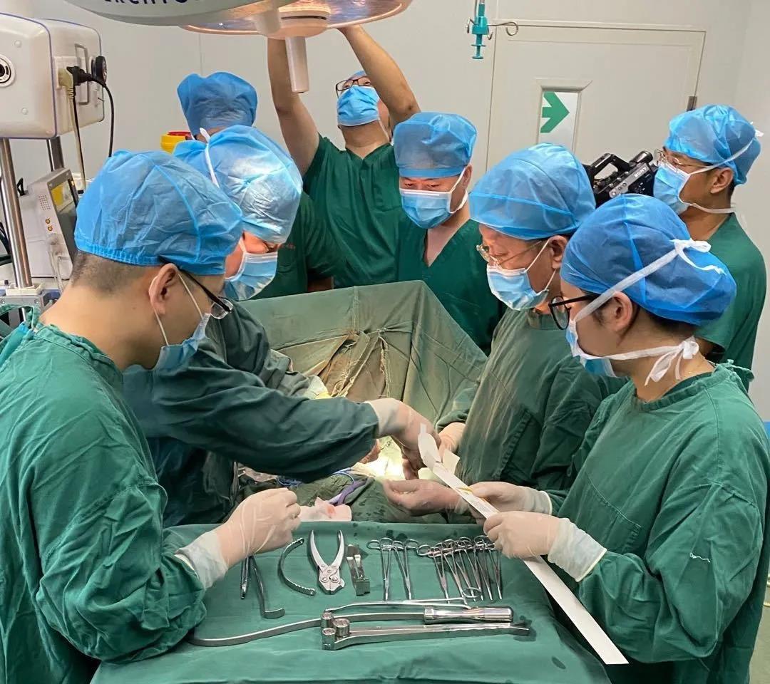 创新技术｜锦州市中心医院胸外科采用革命性疗法为漏斗胸患者带来福音