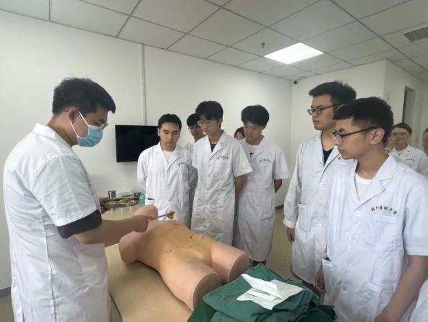 住培专栏|住培医师“传帮带” 赋能本科实习生技能提升