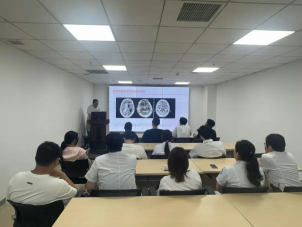 住培专栏|精研影像阅片 夯实急诊功底——我院放射基地开展急性头颅出血外伤CT阅片公开课